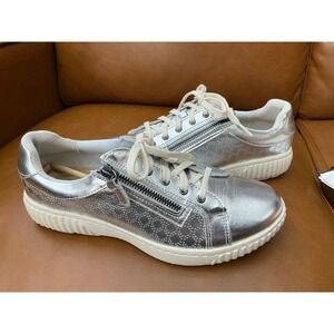 Clarks Un Rio Zip Sneakers Womens 8.5 Silver Metallic Leather 26188535